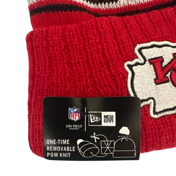 Kansas City Chiefs New Era NFL On Field Removeable Pom Beanie Football Athleisur - Picture 3 of 8